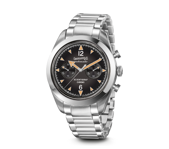 Orologio Eberhard Scientigraf Chrono, cassa in acciaio con finiture lucide e satinate e quadrante nero, lancette con luminescenza arancione.