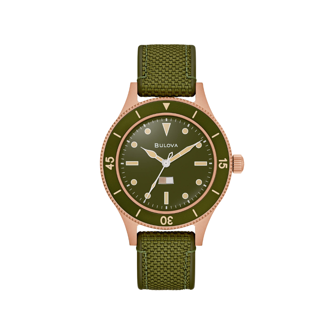 Orologio Bulova Mil-Ships Bronze 150th Anniversary con cassa in bronzo, quadrante verde, ghiera girevole e cinturino in nylon verde. Impermeabile fino a 20 BAR