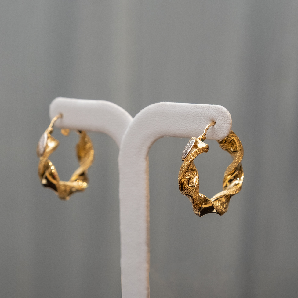 orecchini cerchio oro giallo 18kt satinato e lucido